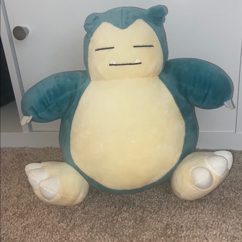 Pokémon Snorlax Plush Toy